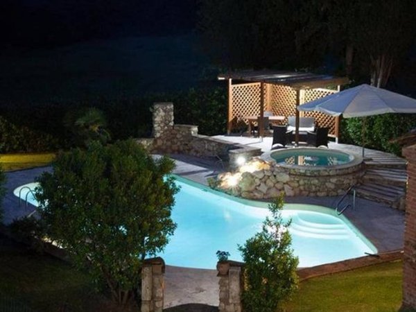 casa indipendente in vendita a Sinalunga