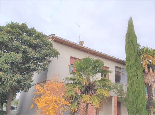 casa indipendente in vendita a Sinalunga in zona Bettolle