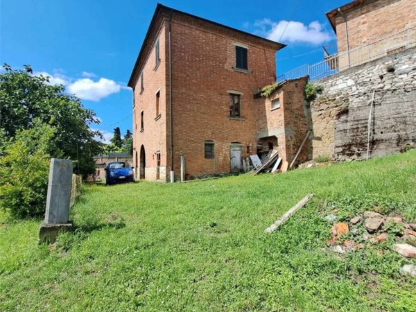 casa indipendente in vendita a Sinalunga in zona Rigaiolo