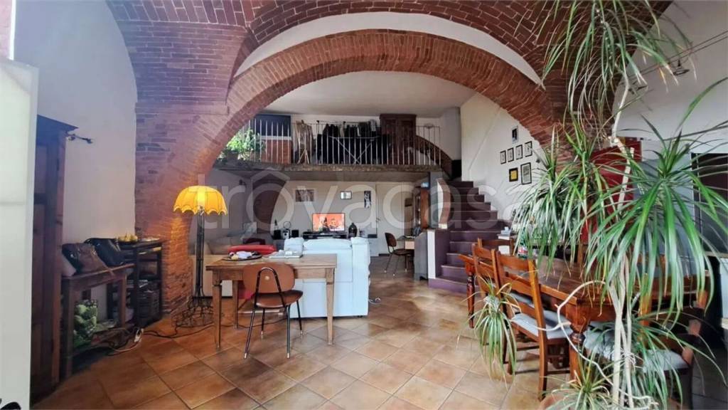 casa indipendente in vendita a Sinalunga in zona Scrofiano