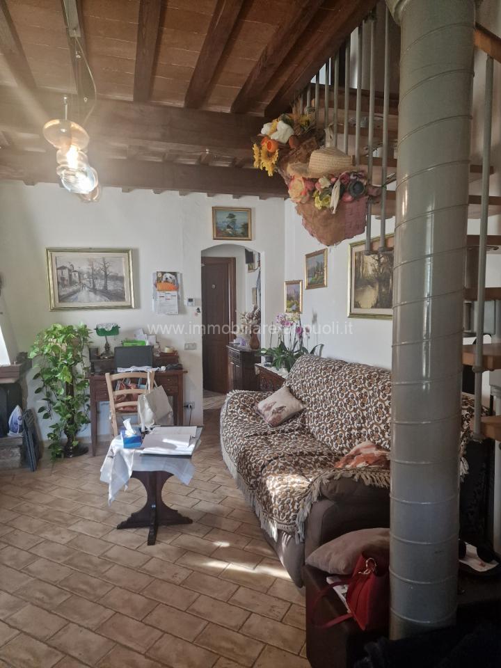 casa indipendente in vendita a Sinalunga in zona Rigomagno