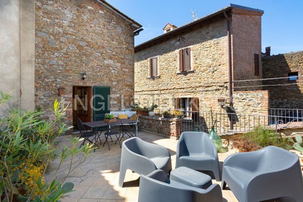 appartamento in vendita a Sinalunga in zona Rigomagno