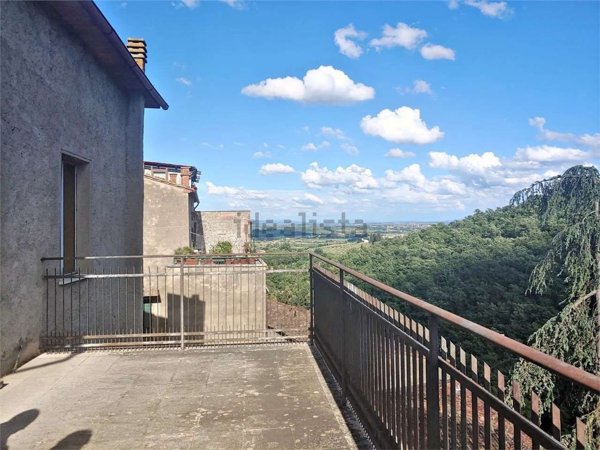 appartamento in vendita a Sinalunga in zona Scrofiano