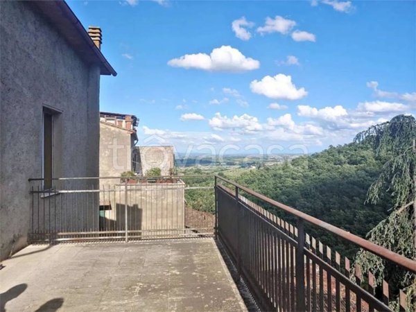 appartamento in vendita a Sinalunga in zona Scrofiano