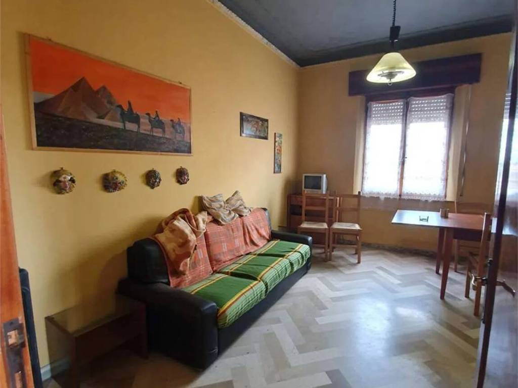 intera palazzina in vendita a Sinalunga in zona Bettolle