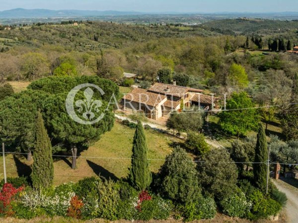 casa indipendente in vendita a Sinalunga