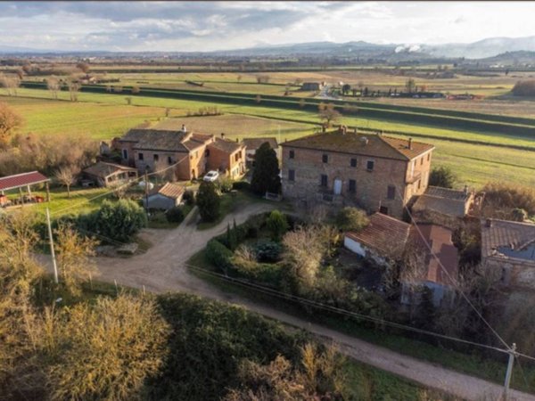 casa indipendente in vendita a Sinalunga