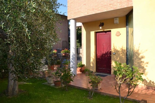 casa indipendente in vendita a Sinalunga