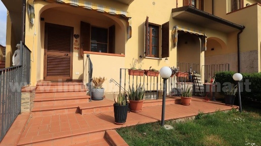 appartamento in vendita a Sinalunga in zona Bettolle