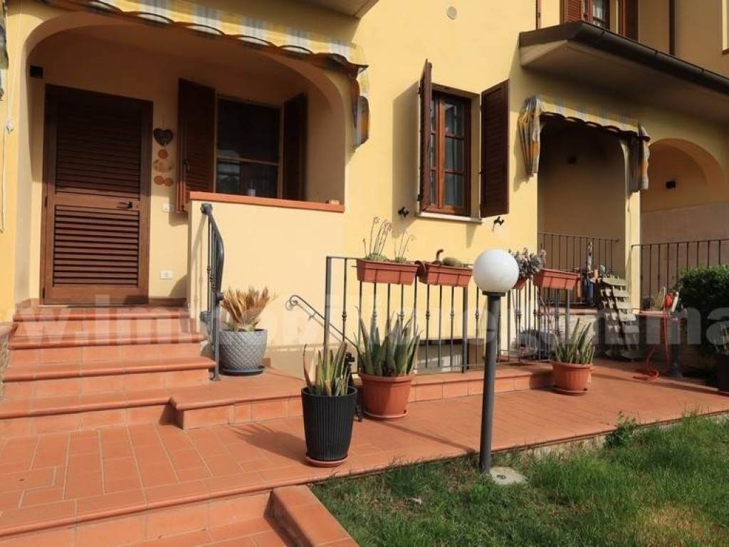 appartamento in vendita a Sinalunga in zona Bettolle