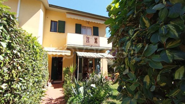 casa indipendente in vendita a Sinalunga