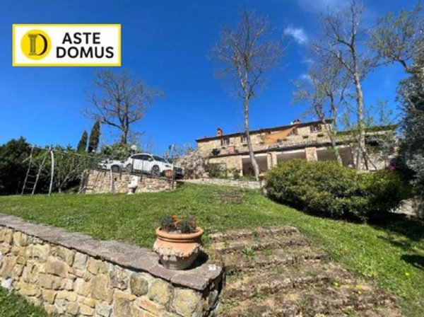 casa indipendente in vendita a Sinalunga