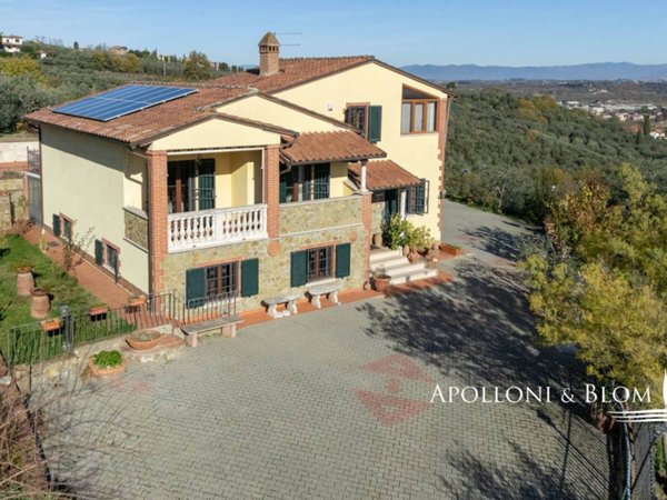 casa indipendente in vendita a Sinalunga