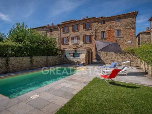 casa indipendente in vendita a Sinalunga in zona Rigomagno