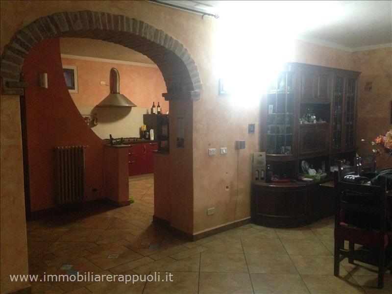 casa indipendente in vendita a Sinalunga