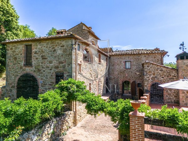 casa indipendente in vendita a Sinalunga