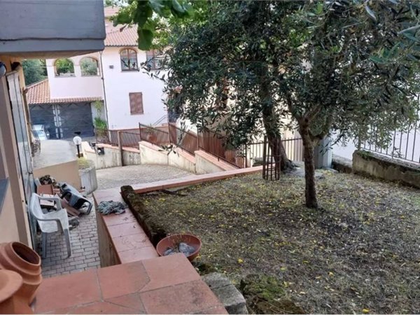 appartamento in vendita a Sinalunga in zona Guazzino