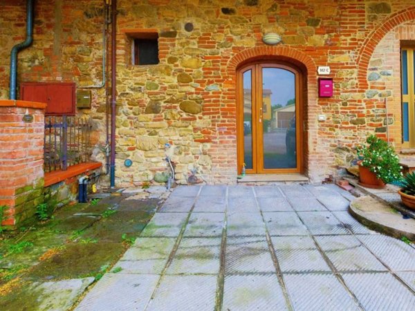 appartamento in vendita a Sinalunga in zona La Fratta