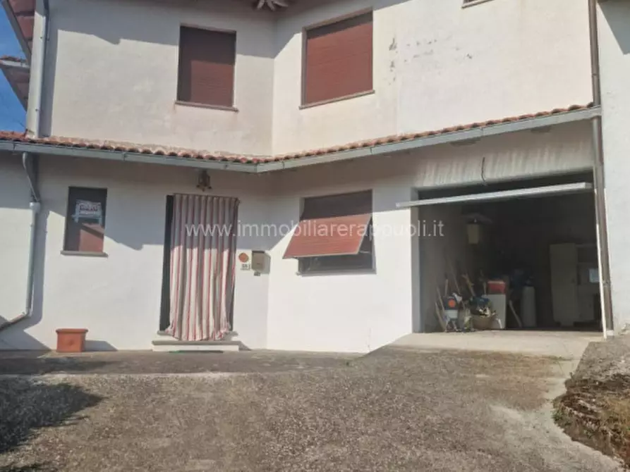 casa indipendente in vendita a Sinalunga