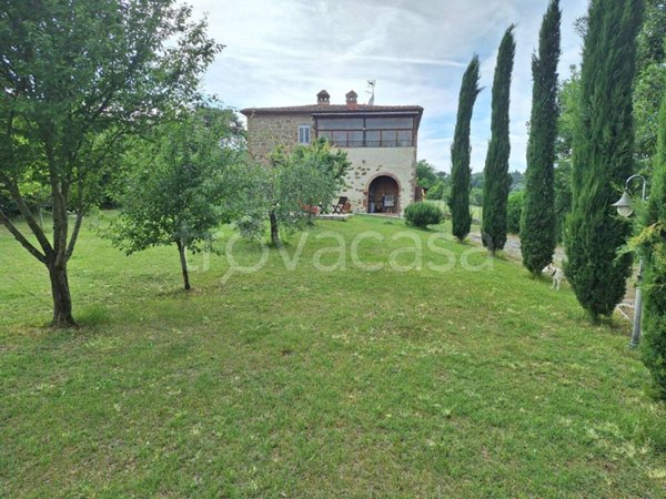 casa indipendente in vendita a Sinalunga
