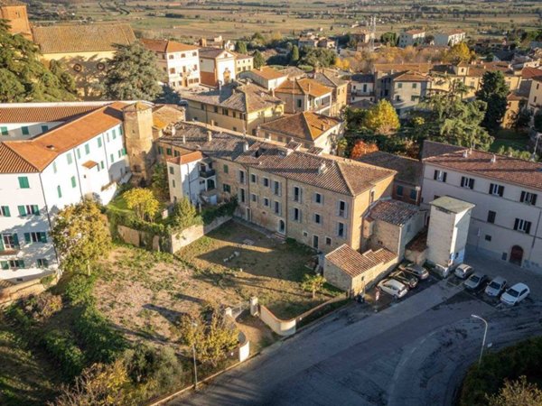 casa indipendente in vendita a Sinalunga