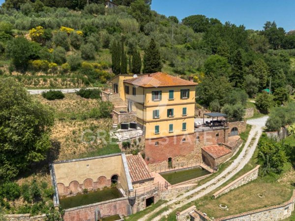 casa indipendente in vendita a Sinalunga