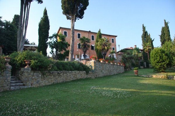 casa indipendente in vendita a Sinalunga