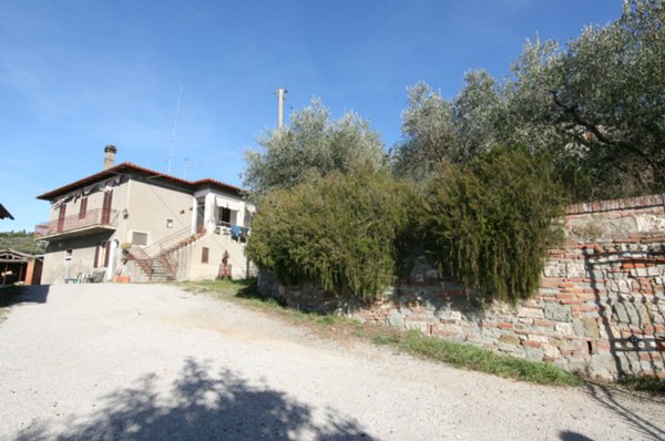 casa indipendente in vendita a Sinalunga in zona La Fratta