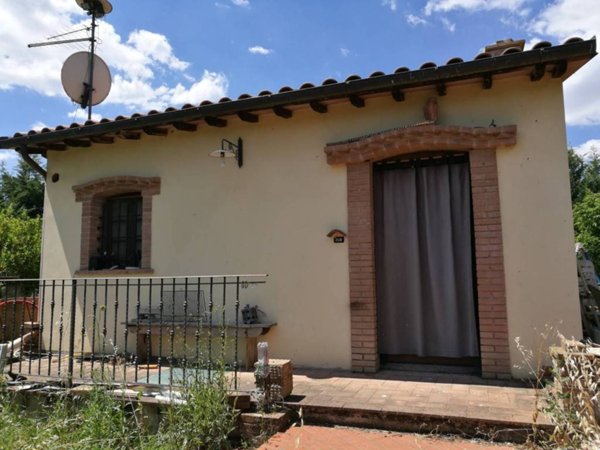 casa indipendente in vendita a Sinalunga in zona Rigaiolo