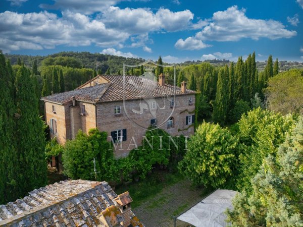 casa indipendente in vendita a Sinalunga