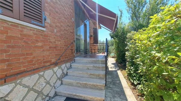 casa indipendente in vendita a Sinalunga in zona Guazzino