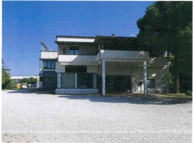 negozio in vendita a Sinalunga