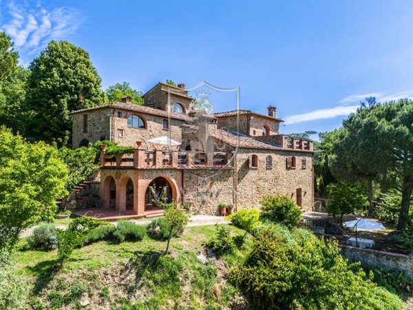 casa indipendente in vendita a Sinalunga