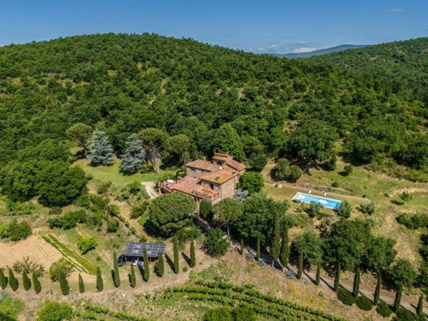 casa indipendente in vendita a Sinalunga