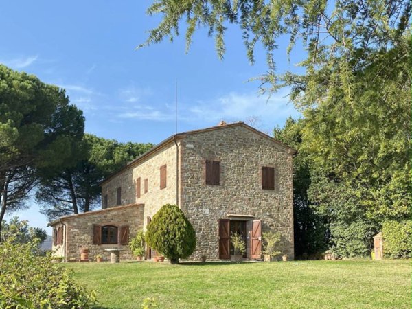 casa indipendente in vendita a Sinalunga