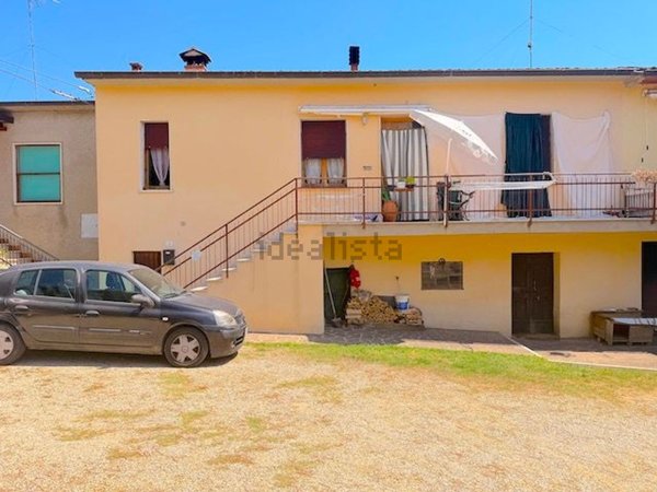 casa indipendente in vendita a Sinalunga