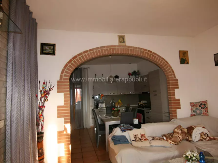 casa indipendente in vendita a Sinalunga