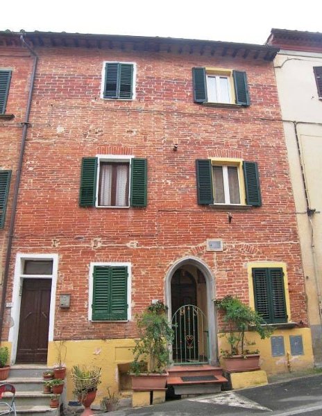 casa indipendente in vendita a Sinalunga in zona Bettolle