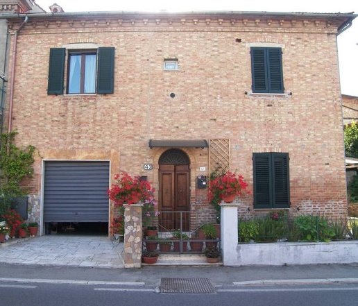 casa indipendente in vendita a Sinalunga in zona Rigaiolo