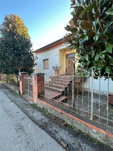 casa indipendente in vendita a Sinalunga