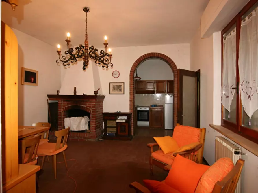 casa indipendente in vendita a Sinalunga
