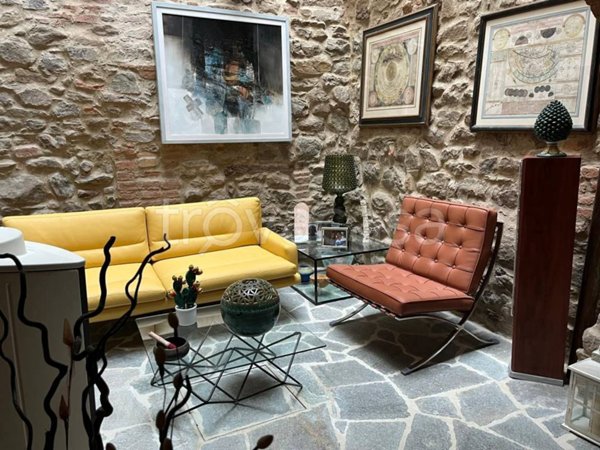 casa indipendente in vendita a Sinalunga in zona Rigomagno