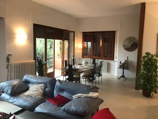 casa indipendente in vendita a Sinalunga