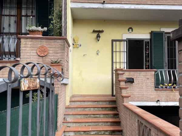 casa indipendente in vendita a Sinalunga