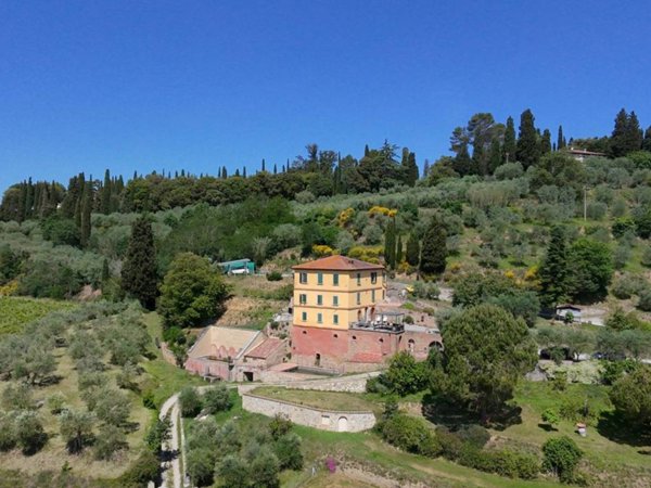 casa indipendente in vendita a Sinalunga