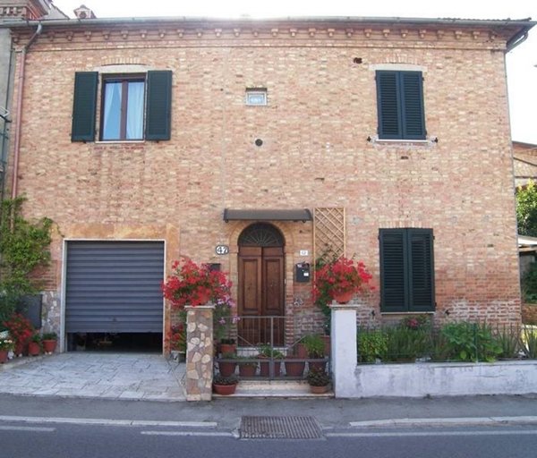 casa indipendente in vendita a Sinalunga in zona Rigaiolo