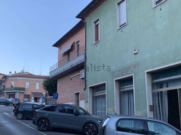 negozio in vendita a Sinalunga in zona Rigaiolo