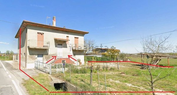 casa indipendente in vendita a Sinalunga