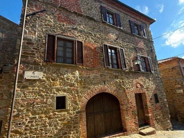 casa indipendente in vendita a Sinalunga in zona Rigomagno