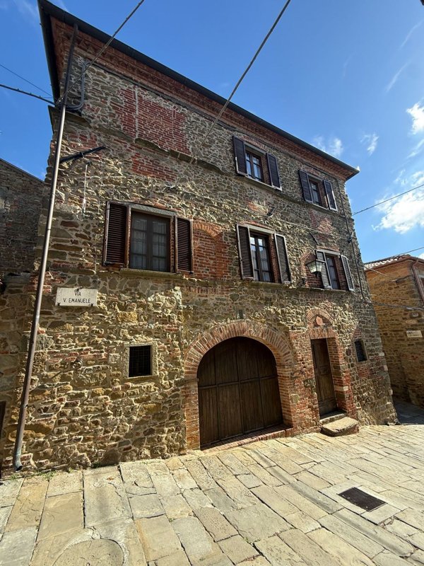 casa indipendente in vendita a Sinalunga in zona Rigomagno